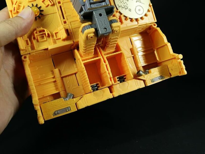 Kingdom Titan Class Autobot Ark Gap Fillers And More Upgrades From Funbie Studios  (27 of 32)